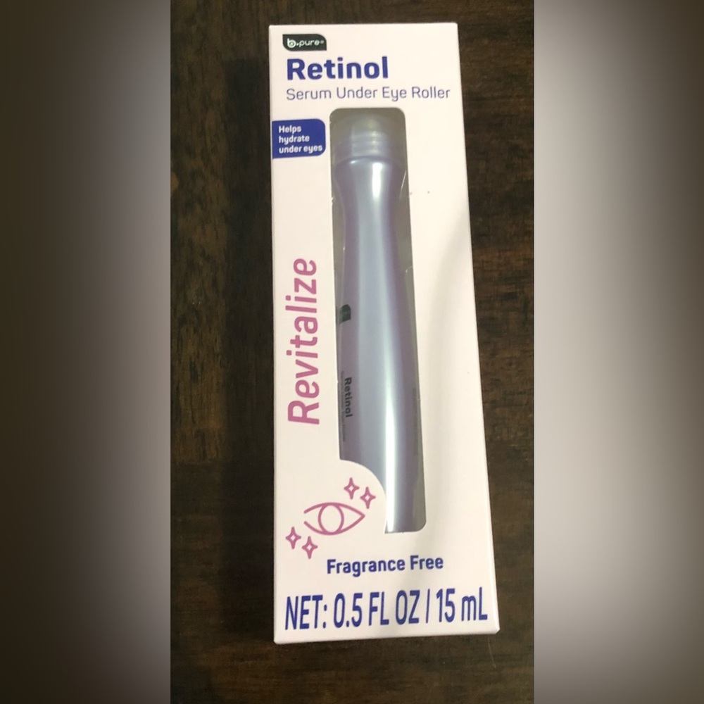 Retinol Revitalize serum under Eyes roller.0.5